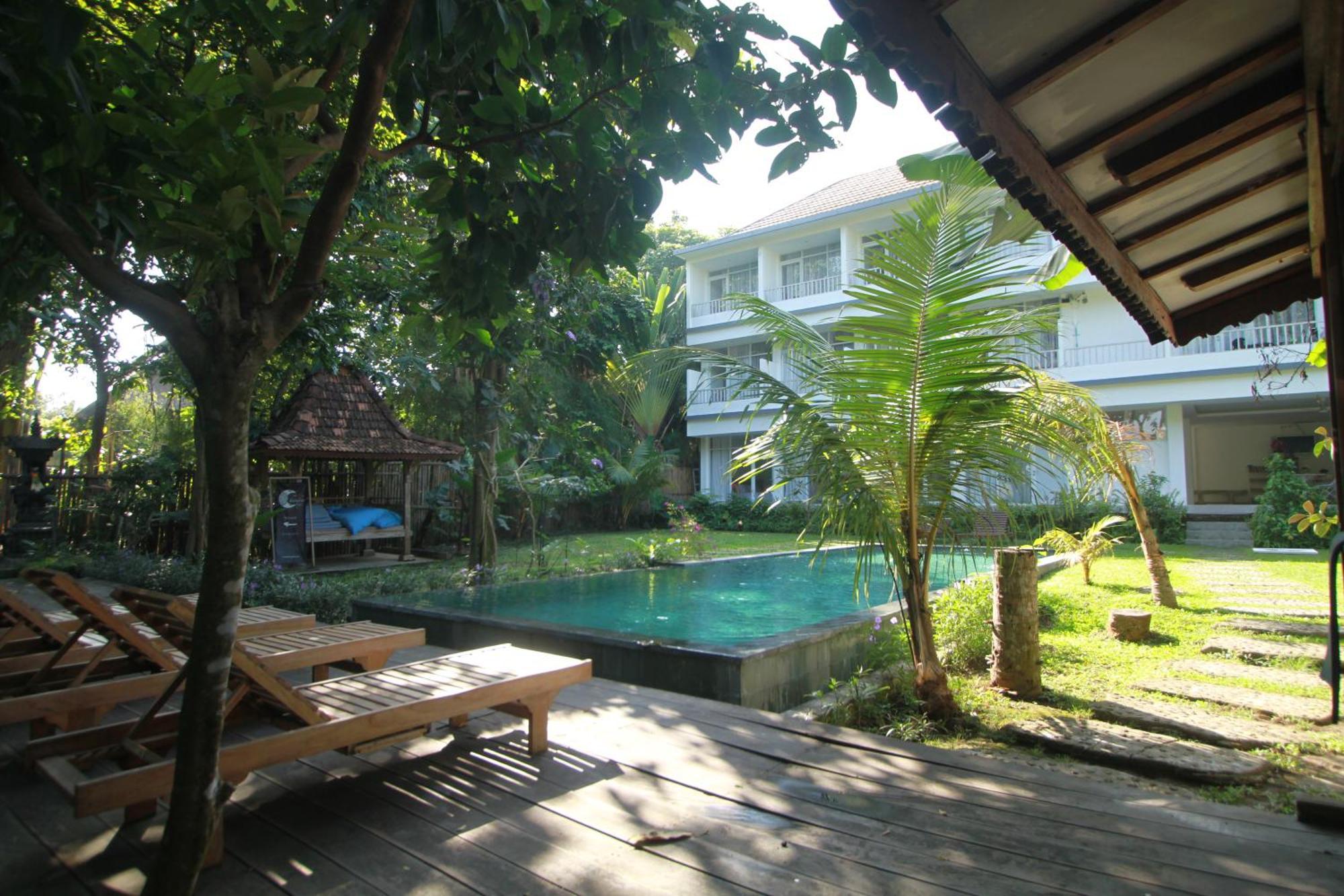 Mahamustika Riverside Canggu  Exterior photo